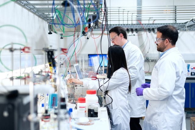 Krebsforschung zu neuer Wirkstoffklasse an der Goethe-Universität wird durch Industriekooperation gefördert